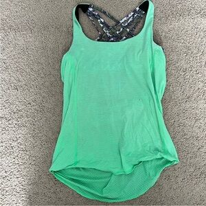 LuluLemon Free To Be Wild Tank Women 8 green 2 in 1 Built In Bra Strappy Top Run